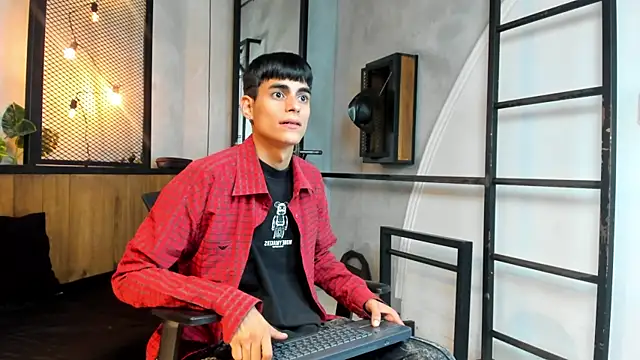 Dani mc1 online show from 10-20-25, 11:32