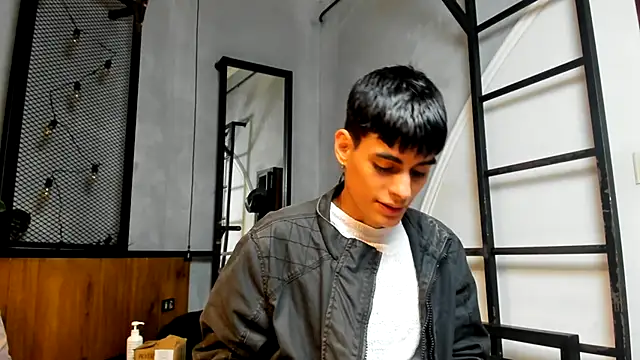 Dani mc1 online show from 10-21-25, 11:33