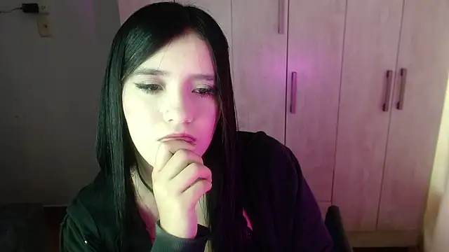 Velvet 28 online show from 10-29-25, 01:35