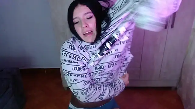 Velvet 28 online show from 11-16-25, 02:06