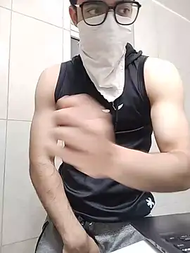 Snapshot of mrmasseur06 chatting on 06-24-26, 07:13 mrmasseur06 online show from 06-24-26, 07:13