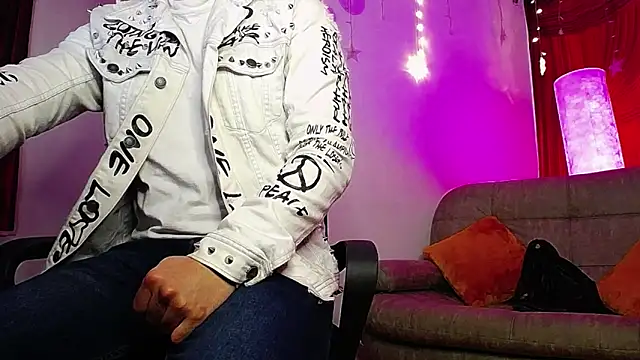 Snapshot of Noha_Lux chatting on 10-02-25, 01:07 Noha Lux online show from 10-02-25, 01:07