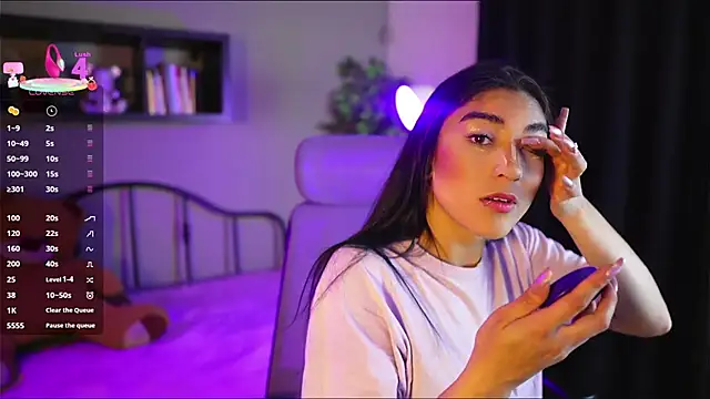 Emma and Issac online show from 01-09-26, 04:15