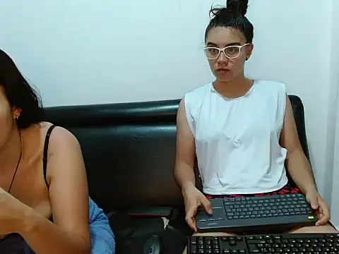 Arieeel 09 online show from 11-07-25, 02:17