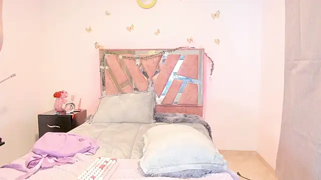 Ella Lenox online show from 12-03-25, 09:35