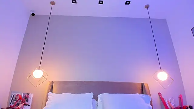 Zammy Sanz online show from 11-09-25, 01:20