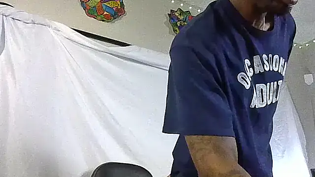 Triggerhappycj100 online show from 04-23-26, 07:41