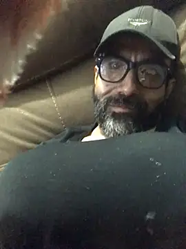 Snapshot of Granverga666 chatting on 02-25-26, 10:58 Granverga666 online show from 02-25-26, 10:58