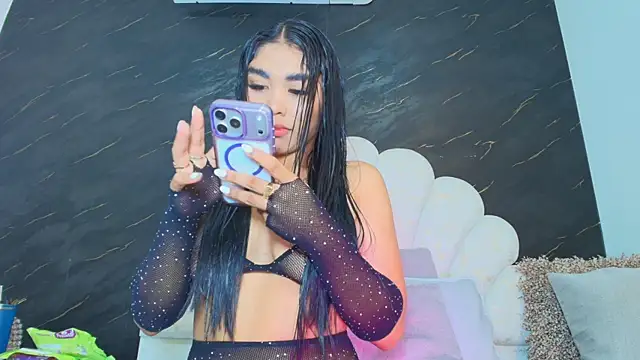 Snapshot of Roxana_gomez chatting on 05-11-26, 03:34 Roxana gomez online show from 05-11-26, 03:34