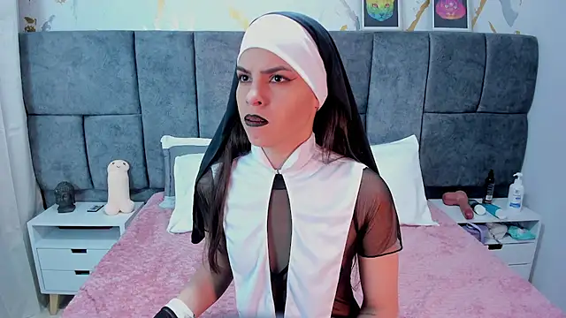 Astrid Velle online show from 10-31-25, 03:40