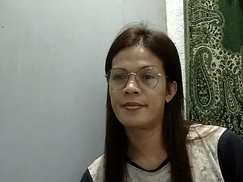 Snapshot of juicycum069 chatting on 10-21-25, 10:54 juicycum069 online show from 10-21-25, 10:54