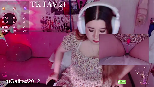 Snapshot of Pink_girl0n chatting on 04-05-26, 10:29 Pink girl0n online show from 04-05-26, 10:29