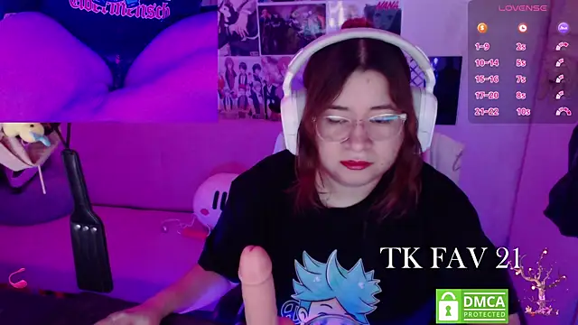 Snapshot of Pink_girl0n chatting on 04-24-26, 02:25 Pink girl0n online show from 04-24-26, 02:25