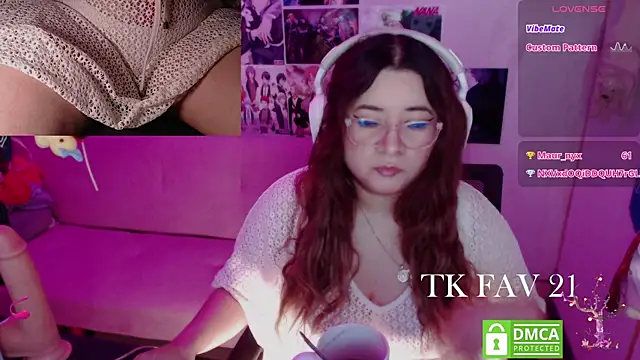 Snapshot of Pink_girl0n chatting on 05-30-26, 11:18 Pink girl0n online show from 05-30-26, 11:18