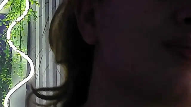 Snapshot of Naomy_tay1 chatting on 05-28-26, 02:53 Naomy tay1 online show from 05-28-26, 02:53