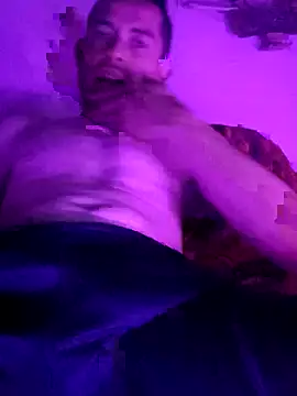 PitudoWuero online show from 04-06-26, 06:03