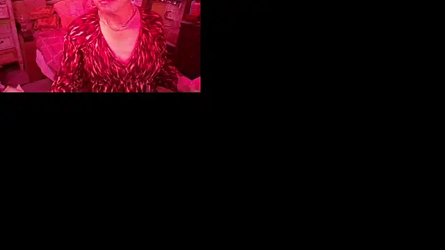 Snapshot of TransFionaLuv chatting on 12-02-25, 12:21 TransFionaLuv online show from 12-02-25, 12:21