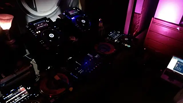 Snapshot of TransFionaLuv chatting on 03-10-26, 06:51 TransFionaLuv online show from 03-10-26, 06:51