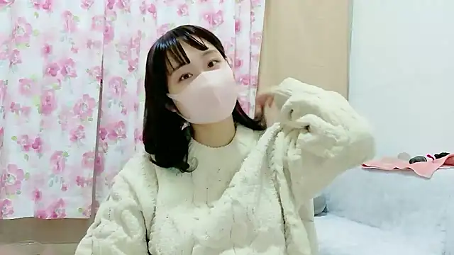 Snapshot of RenaFcup chatting on 02-15-26, 12:36 RenaFcup online show from 02-15-26, 12:36