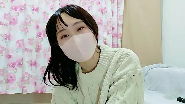 Snapshot of RenaFcup chatting on 02-17-26, 12:45 RenaFcup online show from 02-17-26, 12:45