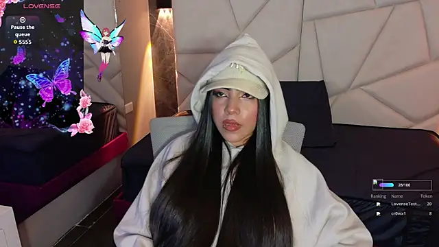 Snapshot of aysel_27 chatting on 11-03-25, 11:04 aysel 27 online show from 11-03-25, 11:04