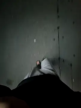 Snapshot of starvingo2002 chatting on 11-09-25, 12:58 starvingo2002 online show from 11-09-25, 12:58