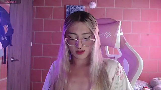 Andrea camilaaa online show from 04-21-26, 01:17