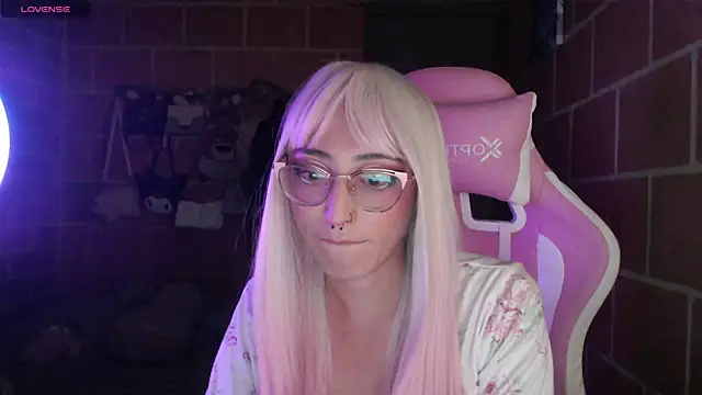 Andrea camilaaa online show from 07-17-26, 07:37
