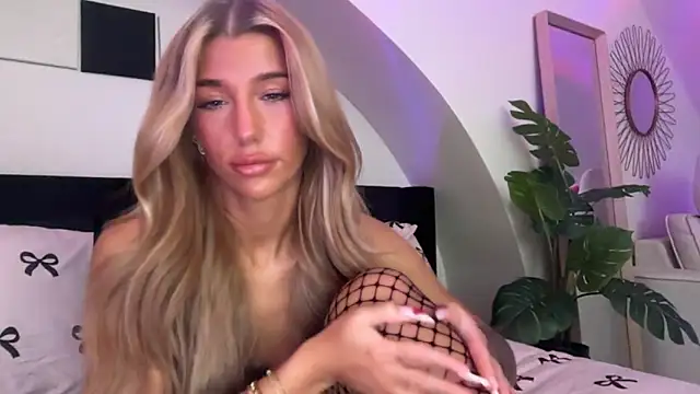 KENNIEXROSE online show from 02-16-26, 11:01