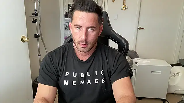 brettmycles28 online show from 06-27-26, 04:12