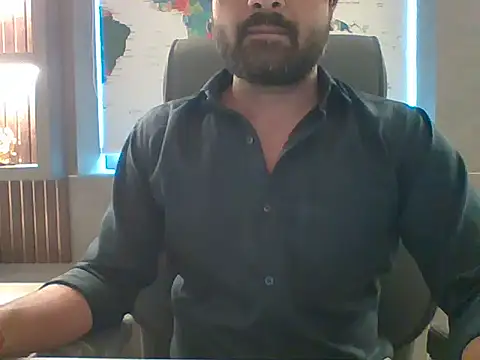 Snapshot of autophile-indian chatting on 11-19-25, 08:47 autophile-indian online show from 11-19-25, 08:47