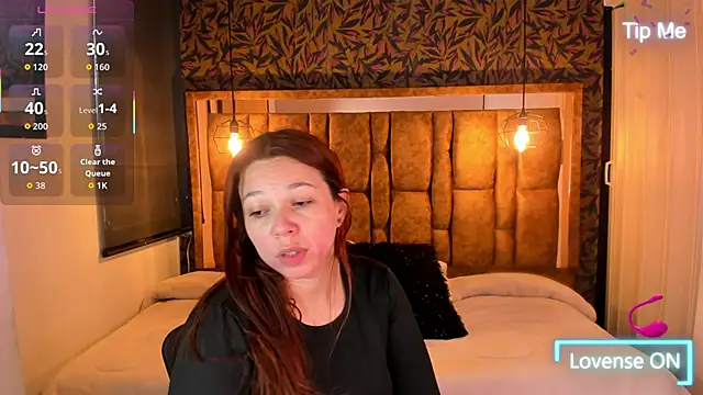 Isa Thompson   online show from 11-15-25, 12:02