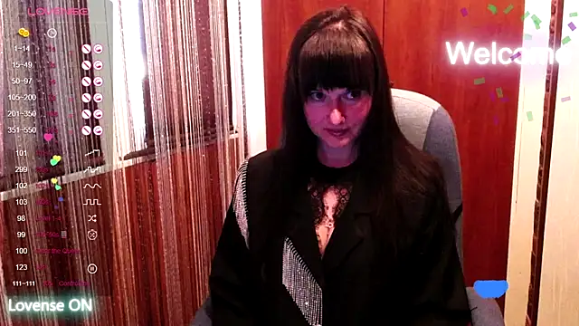 Snapshot of MilaRay chatting on 05-15-26, 04:25 MilaRay online show from 05-15-26, 04:25