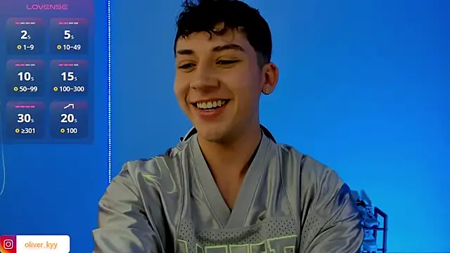 Snapshot of Casper___kyy chatting on 09-17-25, 06:42 Casper kyy online show from 09-17-25, 06:42