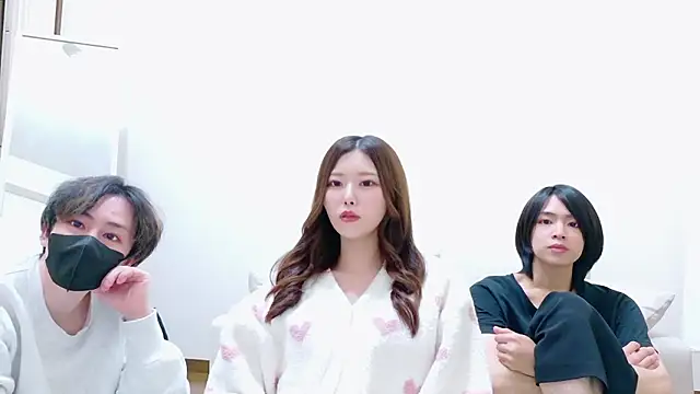 Reto-sama online show from 11-09-25, 01:09