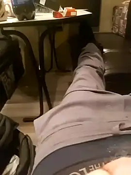 Lavoieya online show from 11-20-25, 01:28