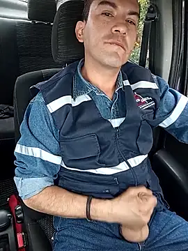 Blackaxes online show from 04-15-26, 09:37