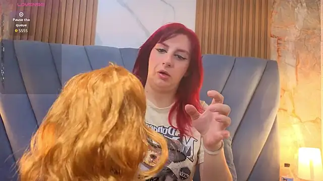 angel  red  online show from 03-15-26, 03:56