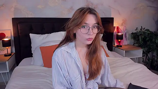 LanaAirlie online show from 09-09-25, 03:17