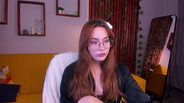 LanaAirlie online show from 09-10-25, 04:23