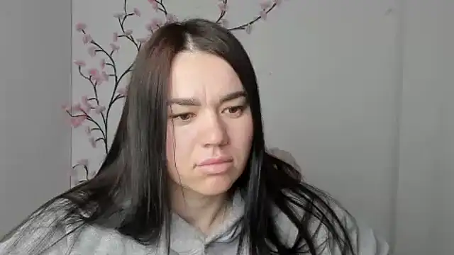 Lola Saymyname online show from 05-16-26, 05:15
