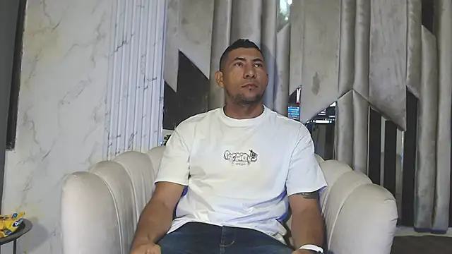 Morganandmegan online show from 10-30-25, 11:11