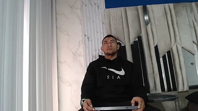 Morganandmegan online show from 12-05-25, 12:14