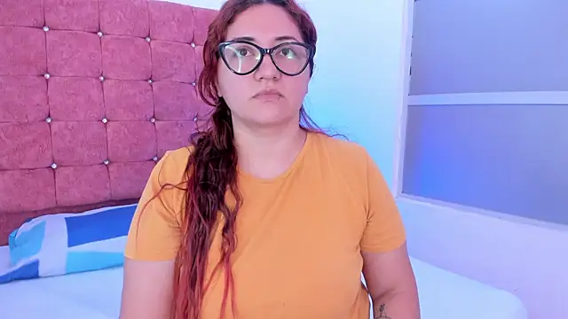 mishell lovely online show from 12-17-25, 01:17