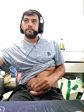 ghostfu1996 online show from 04-29-26, 06:36