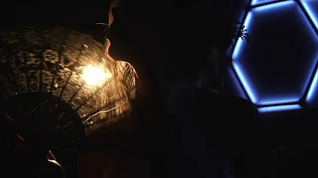 Snapshot of Alvuwkaa chatting on 10-25-25, 08:00 Alvuwkaa online show from 10-25-25, 08:00