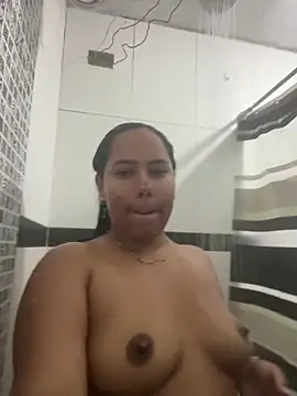 Snapshot of Oskeyli chatting on 11-07-25, 02:11 Oskeyli online show from 11-07-25, 02:11