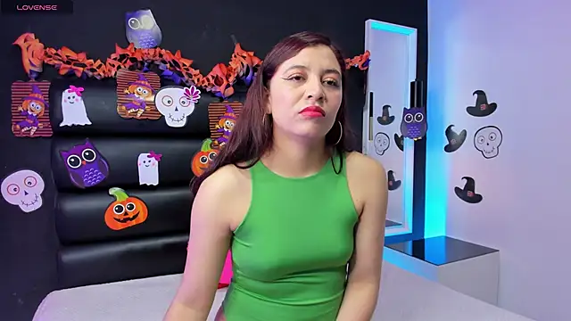 SoftieNymph online show from 10-25-25, 12:02