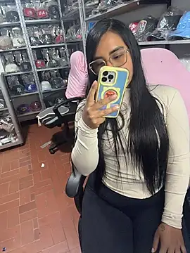 GiaDuque online show from 02-25-26, 12:48