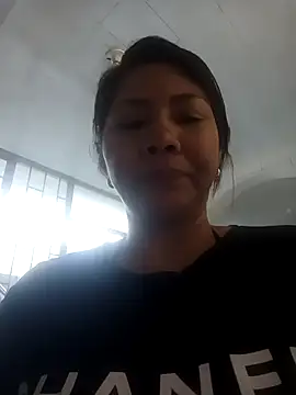 Snapshot of hiilarybrown chatting on 02-11-26, 05:51 hiilarybrown online show from 02-11-26, 05:51